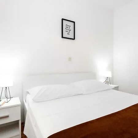 Ana-marija Apartamento